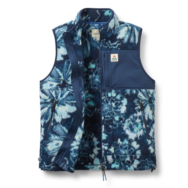 Passenger Womens Fairbanks Full Zip Recycled Sherpa Gilet